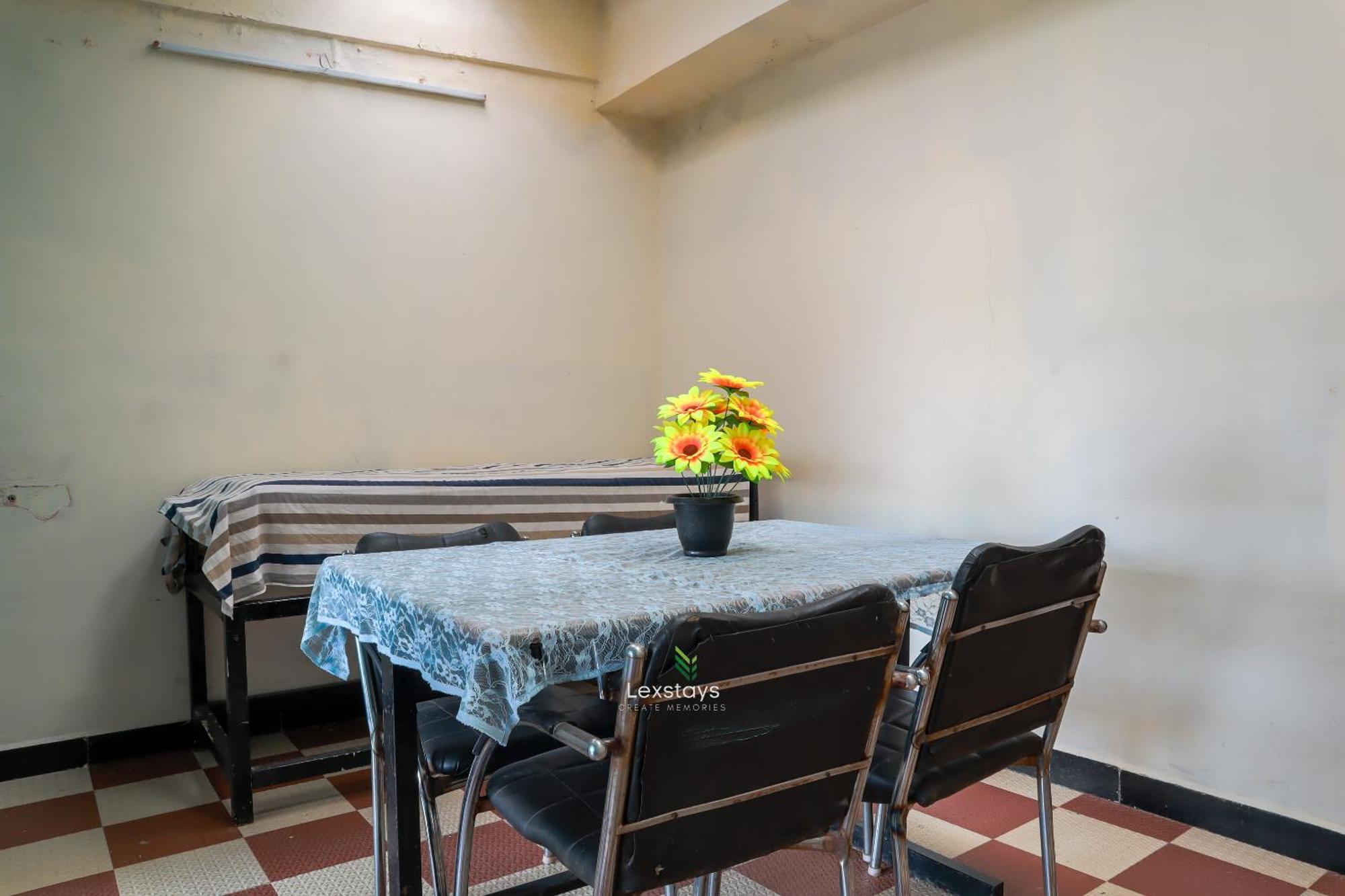 Vijaya Deepa Guest House By Lexstays Coonoor Exterior photo
